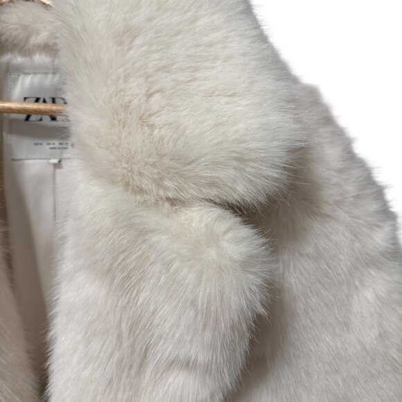 ZARA WOMEN COLLECTION SHORT FAUX FUR COAT - Picture 4 of 12
